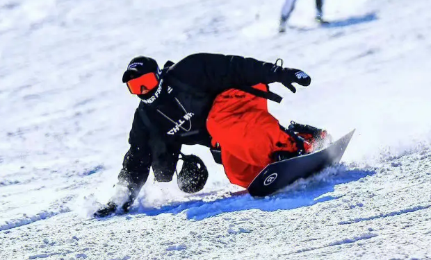 高度近视可以滑雪吗3