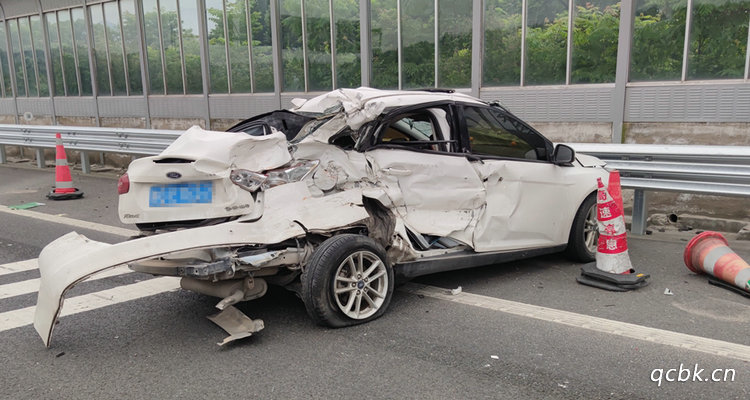 车挂在我名下出了事怎么办(车子挂我名下有什么风险)