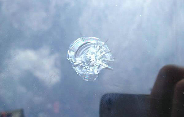 前挡风玻璃修复后会再次破裂吗(前挡风玻璃修复了能管多久)