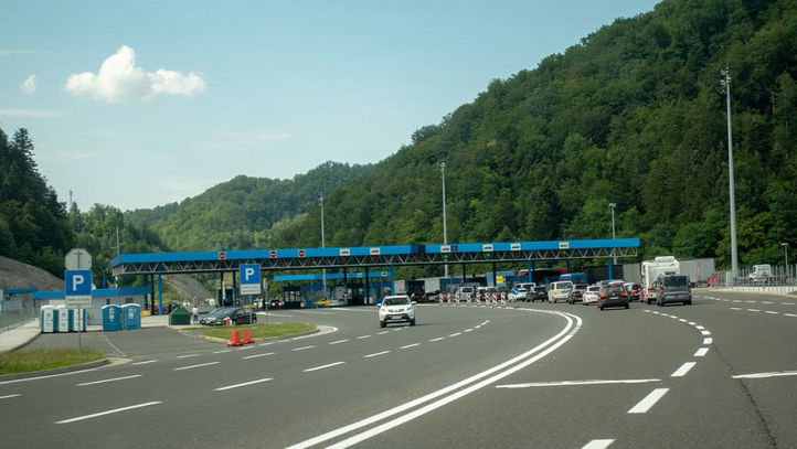 2022中秋高速路免费吗(中秋高速公路)