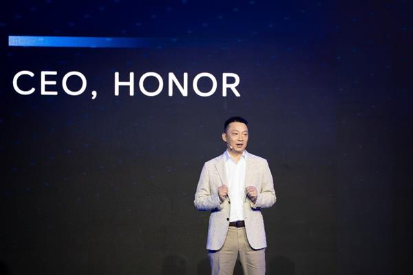 荣耀阿尔法战略深度探讨，未来发展蓝图揭秘在MWC2025两场讨论中勾勒轮廓