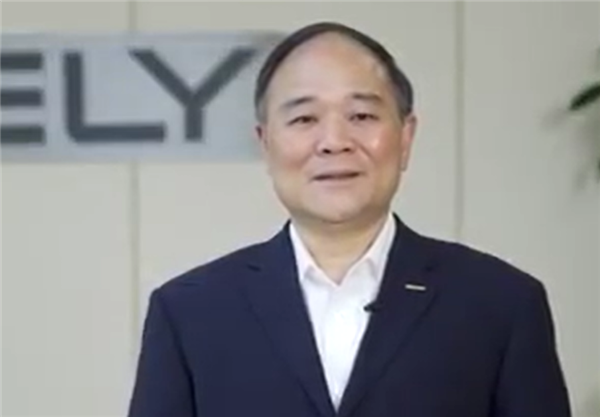 李书福谈汽车工业发展，长期成功非抄袭剽窃所能达成
