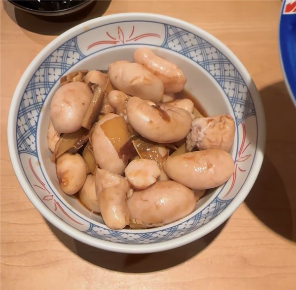 陈乔恩回应吃鸡睾丸，称平常食物