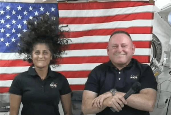 SpaceX飞船成功对接国际空间站，被困太空的美国宇航员即将结束漫长等待返回地球