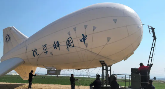 电力基建创新，浮空器助力四人高效完成部署