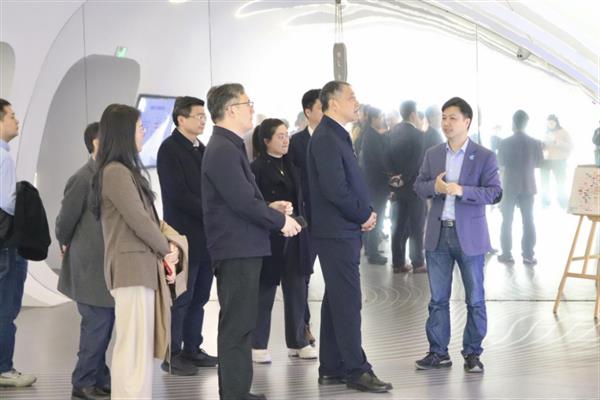 工信部装备一司副司长郭守刚调研每日互动活动进展