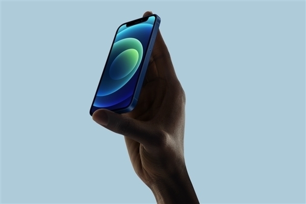 苹果放弃小屏机计划，iPhone mini系列终成历史