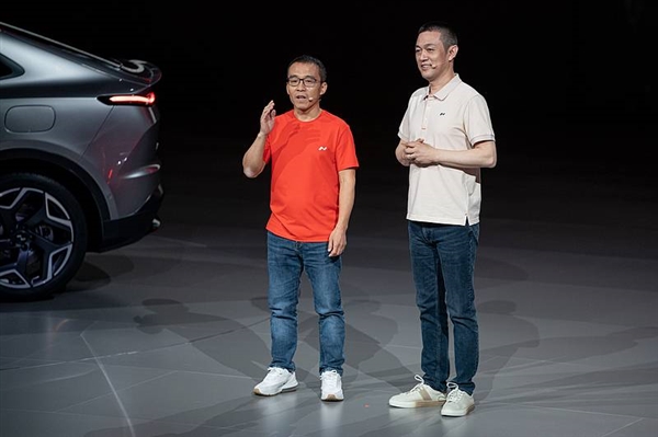 李斌不当好人 乐道艾铁成“下课”