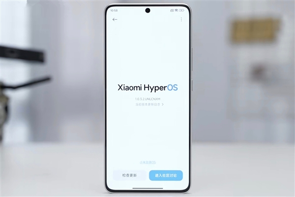 友商先发！REDMI K80至尊版压轴亮相 王腾：好饭不怕晚