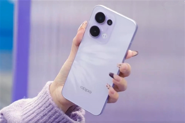 OPPO Reno 14系列回归直屏设计，放弃等深微曲屏，重塑视觉体验