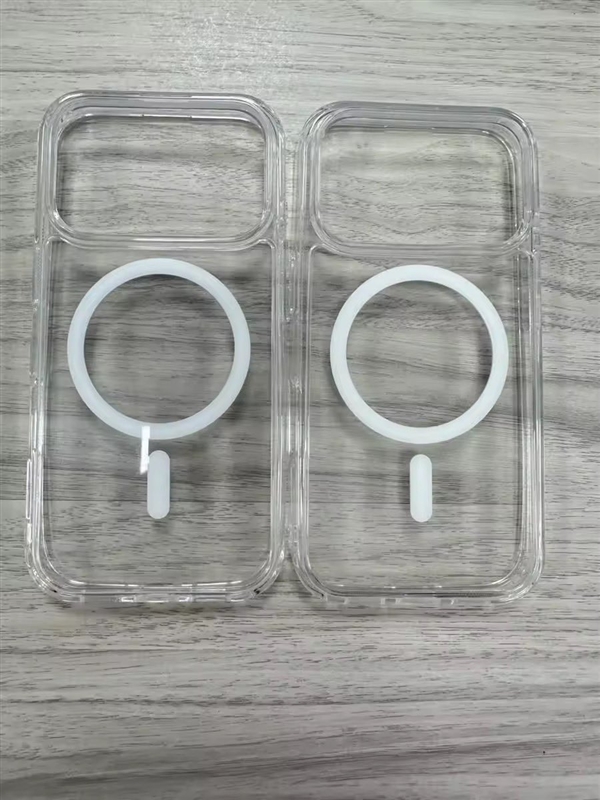 iPhone 17 Pro手机壳曝光，硕大镜头开孔引人注目