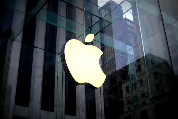 苹果面临关税挑战，生产成本飙升或将导致iPhone 17涨价