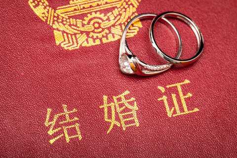 如何在前夫不配合的情况下领取结婚证？