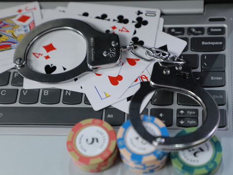 网赌是否构成刑事犯罪？解析网络赌博的法律边界