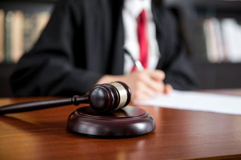法院起诉被告人后通知时间详解