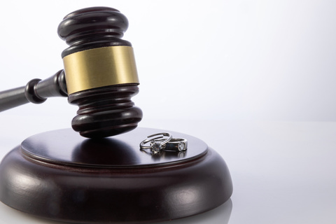 婚姻诈骗10万元，刑期解读与法律责任的探讨
