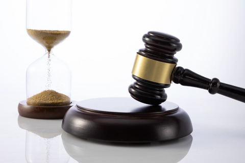 刑事案件二审审理期限详解，期限与注意事项解析