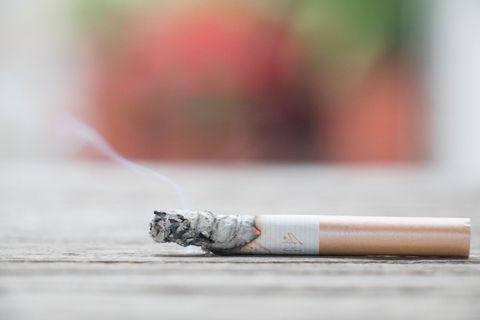 买到假烟投诉是否有奖励？解析投诉奖励政策及注意事项