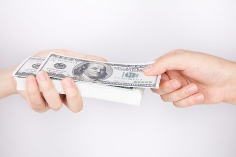担保人是否需要承担利息？担保责任与利息关系深度解析。